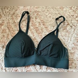 Lively green bra with mesh detailing - Size M - NWOT